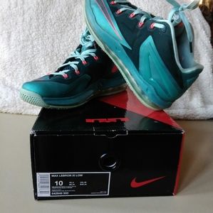 Lebron 11 Low 'Turbo Green'